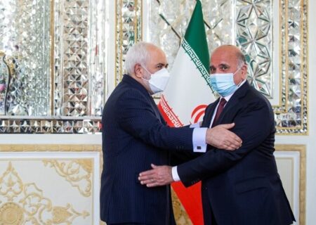 ظریف خواستار شناسایی عاملان تعرض به کنسولگری ایران شد