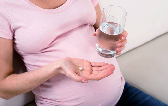 مصرف قرص اسید فولیک در بارداری