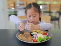 پیشنهاد متخصصان برای مقوی کردن غذای کودک کم وزن